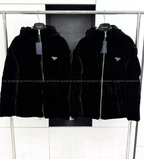 프라다 벨벳 벨티드 다운 패딩 여성용