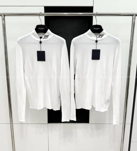 루이비통 터틀넥 니트 여성용