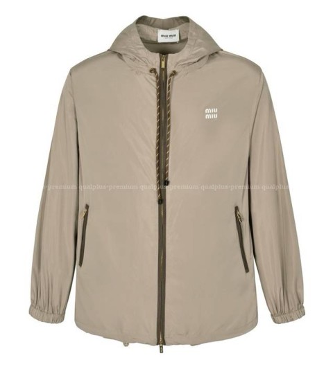 미우미우 로고 바람막이 자켓