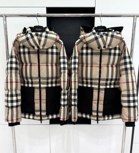 버버리 체크 퍼퍼 다운 패딩