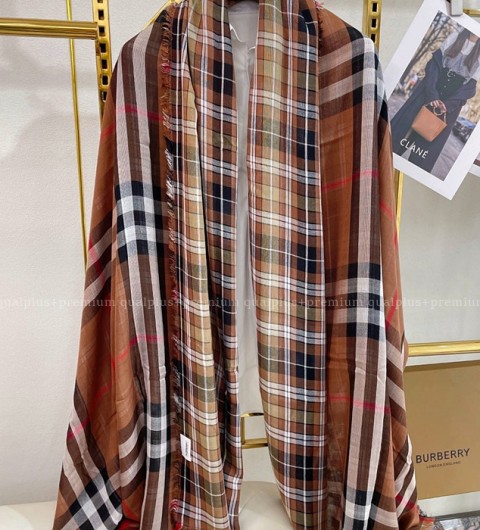 [국내배송] 버*리 클래식 체크 울캐시 실크 리버서블 머플러