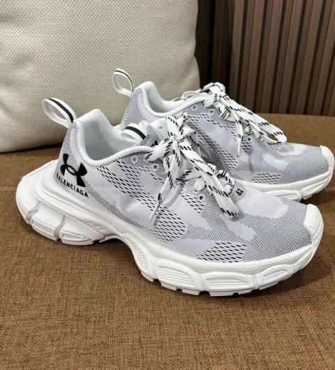 발렌시아가x언더아머 콜라보 3XL 스니커즈 남녀공용