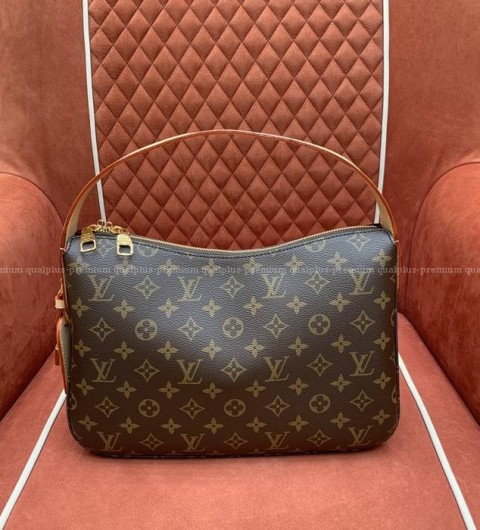 루이비통 M11952 슬라우치 숄더백 PM