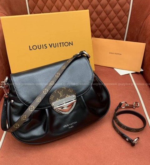 루이비통 M12192 선셋 바이브 숄더백