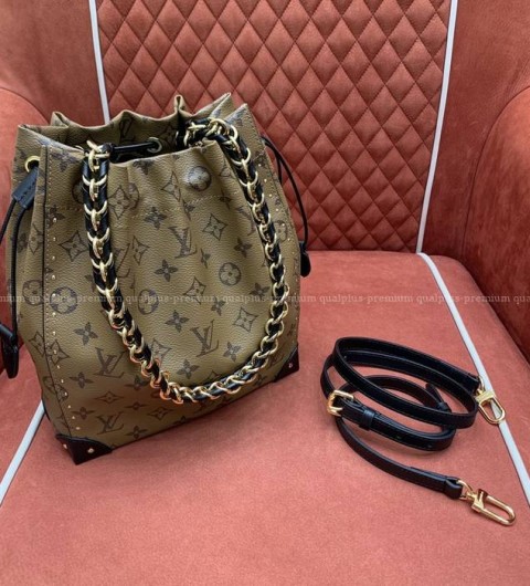 루이비통 M13324 노에 트렁크 숄더백 PM