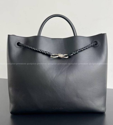 보테가베네타 806010 안디아모 라지 남녀공용