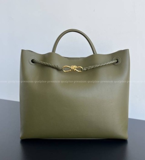 보테가베네타 806010 안디아모 라지 남녀공용